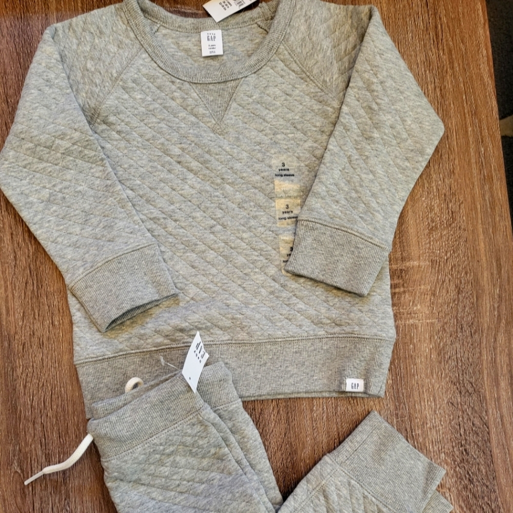 Brand New Baby Gap sweats